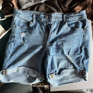 Kohls Sonoma Jean shorts, size 6